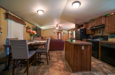 10069 County Road 263 Realitos TX 78376