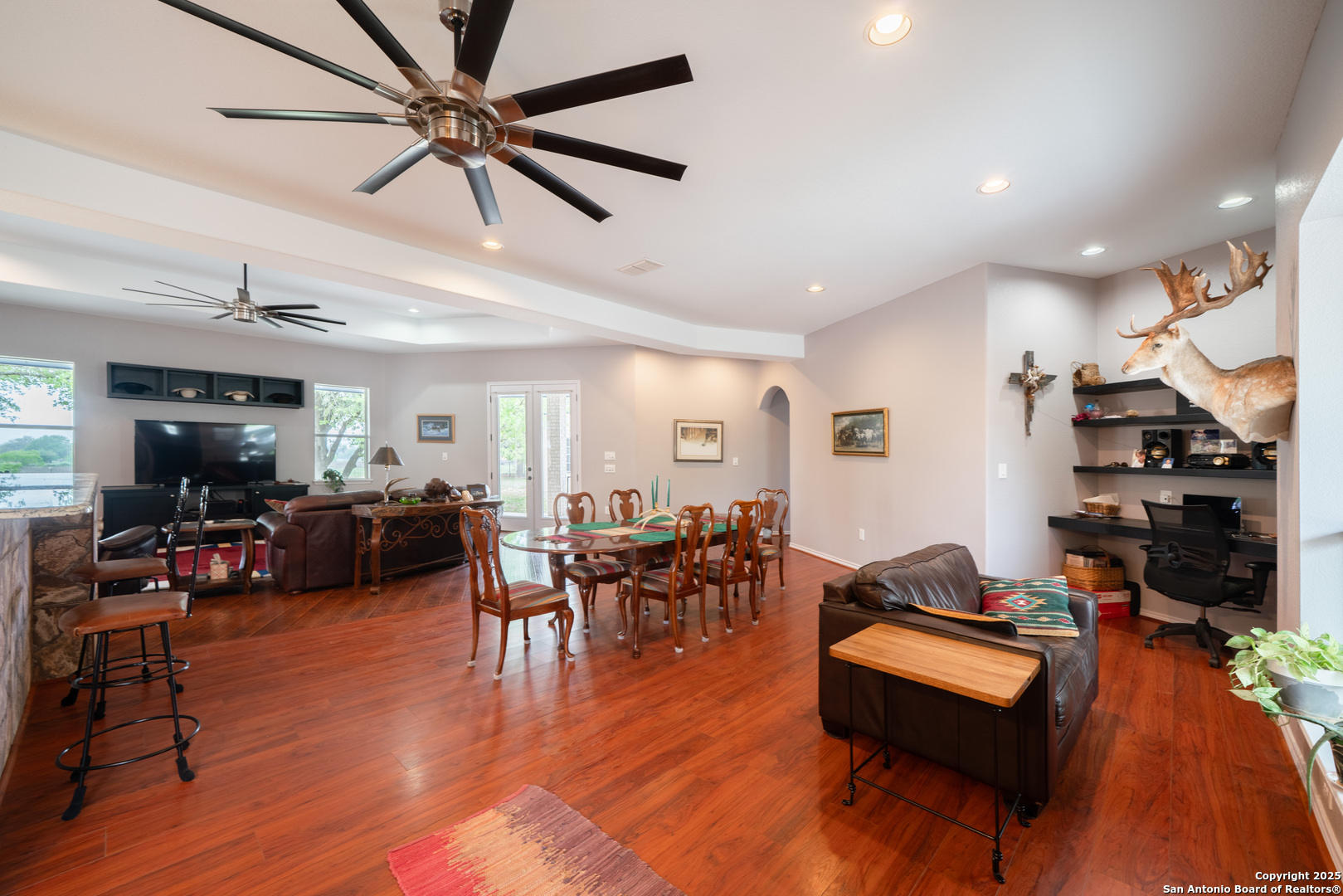 120 County Road 6867 Natalia TX 78059