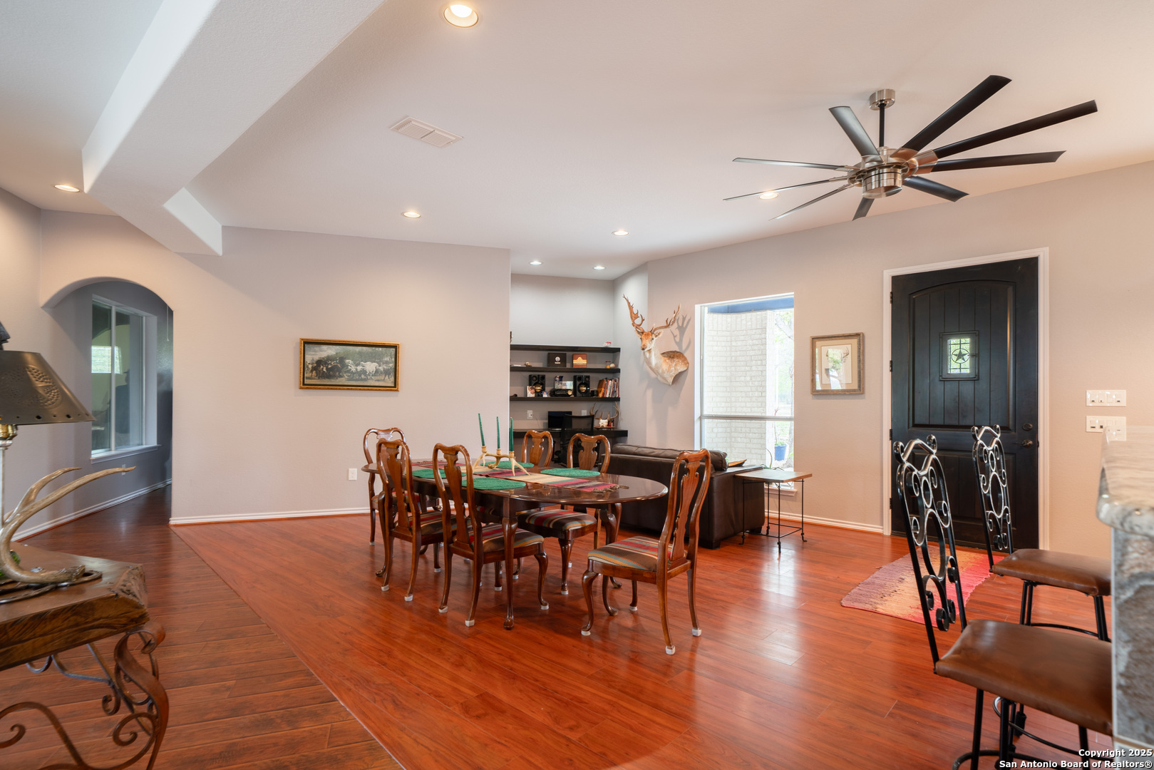 120 County Road 6867 Natalia TX 78059