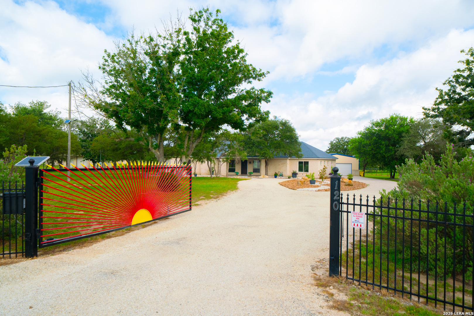 120 County Road 6867 Natalia TX 78059