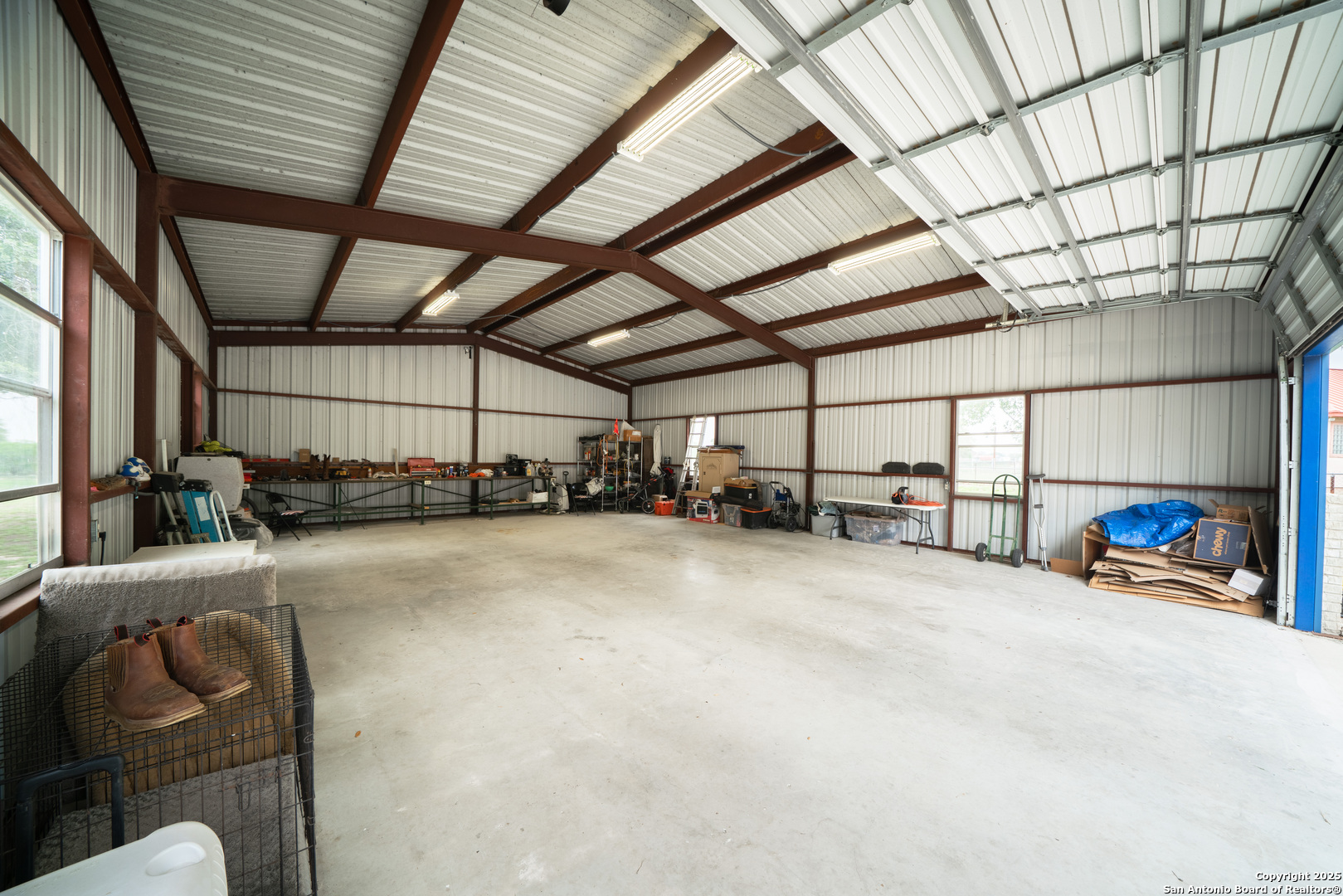 120 County Road 6867 Natalia TX 78059