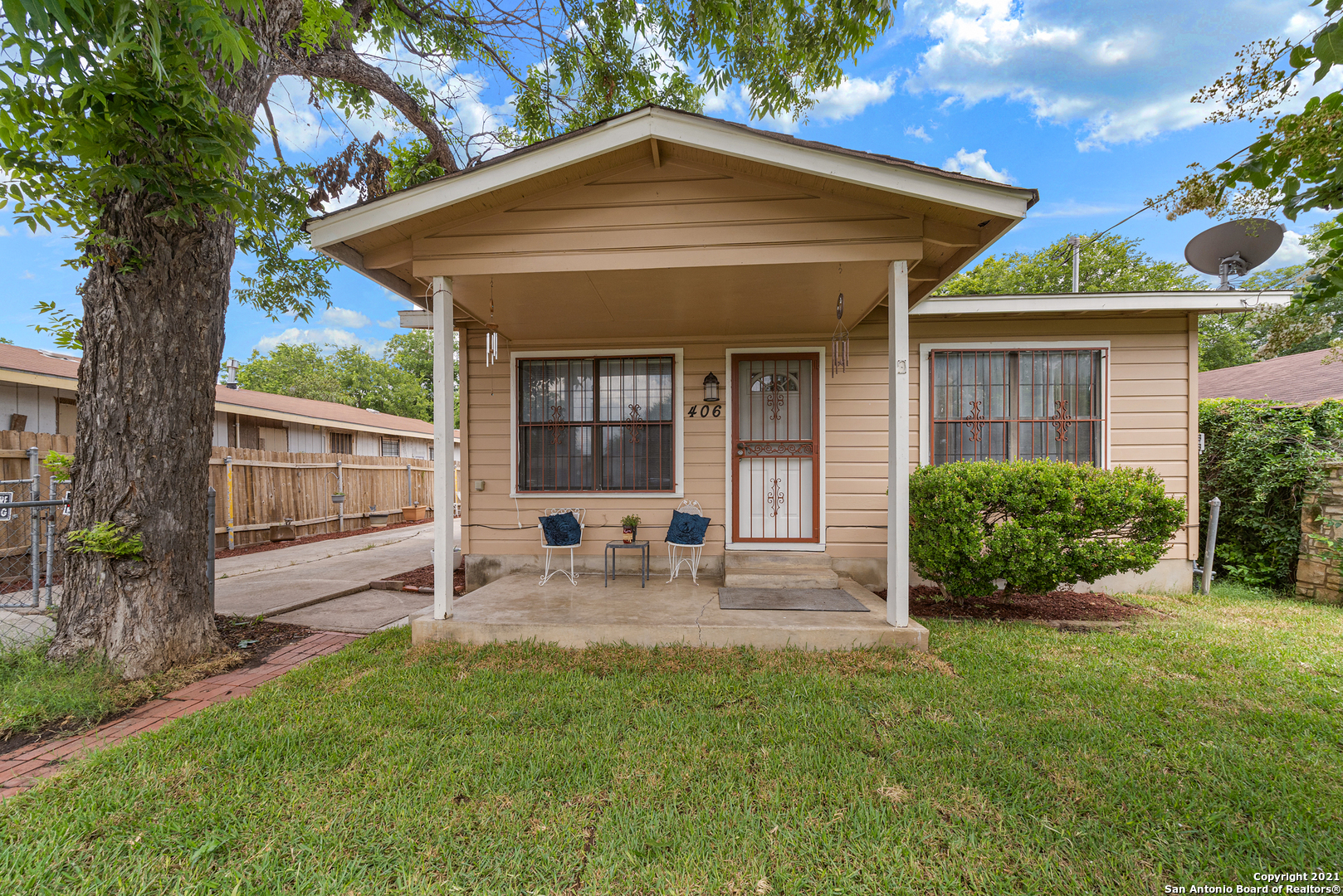 406 S San Gabriel Avenue San Antonio TX 78237