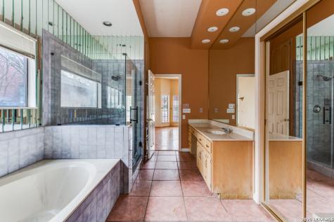 3915 Creek Point San Antonio TX 78230