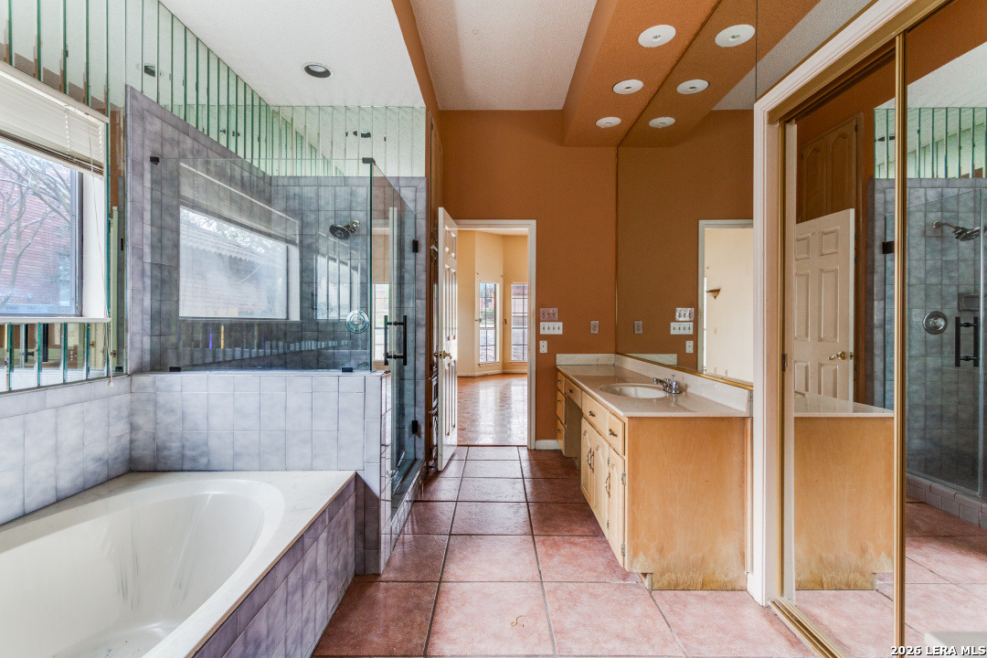 3915 Creek Point San Antonio TX 78230