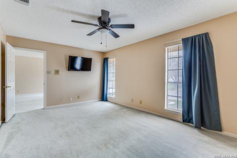 3915 Creek Point San Antonio TX 78230