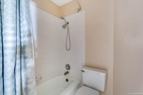 3915 Creek Point San Antonio TX 78230