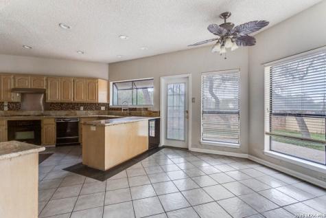3915 Creek Point San Antonio TX 78230