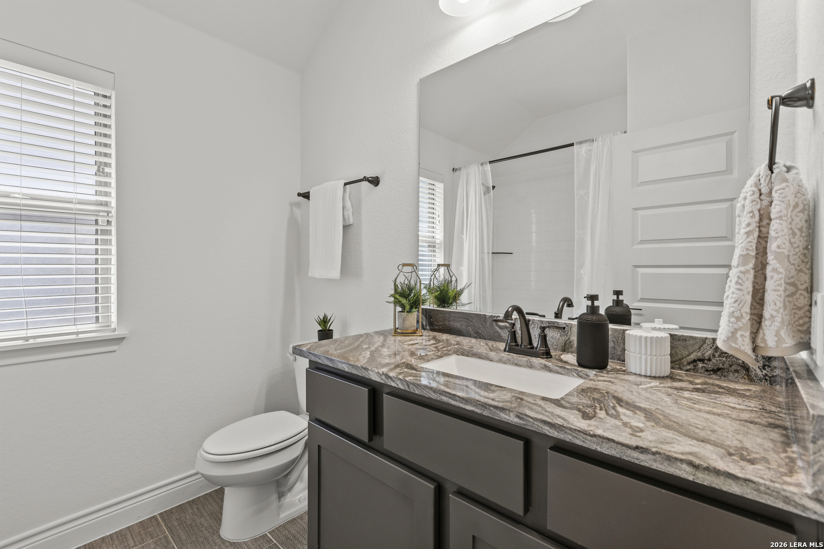 9015 Raven Pointe San Antonio TX 78255