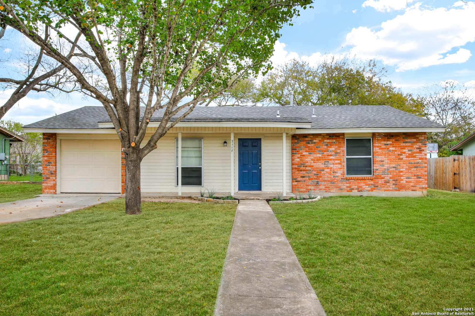 7118 Desilu Drive San Antonio TX 78240