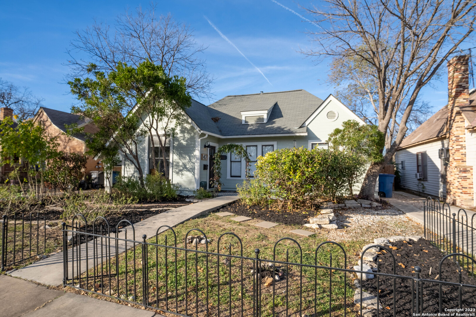 1407 W Rosewood Avenue San Antonio TX 78201