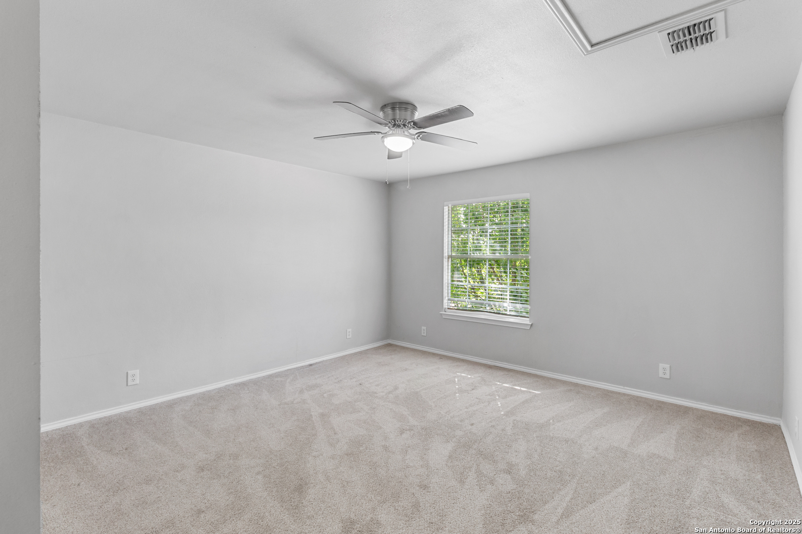 210 E Broadview San Antonio TX 78228