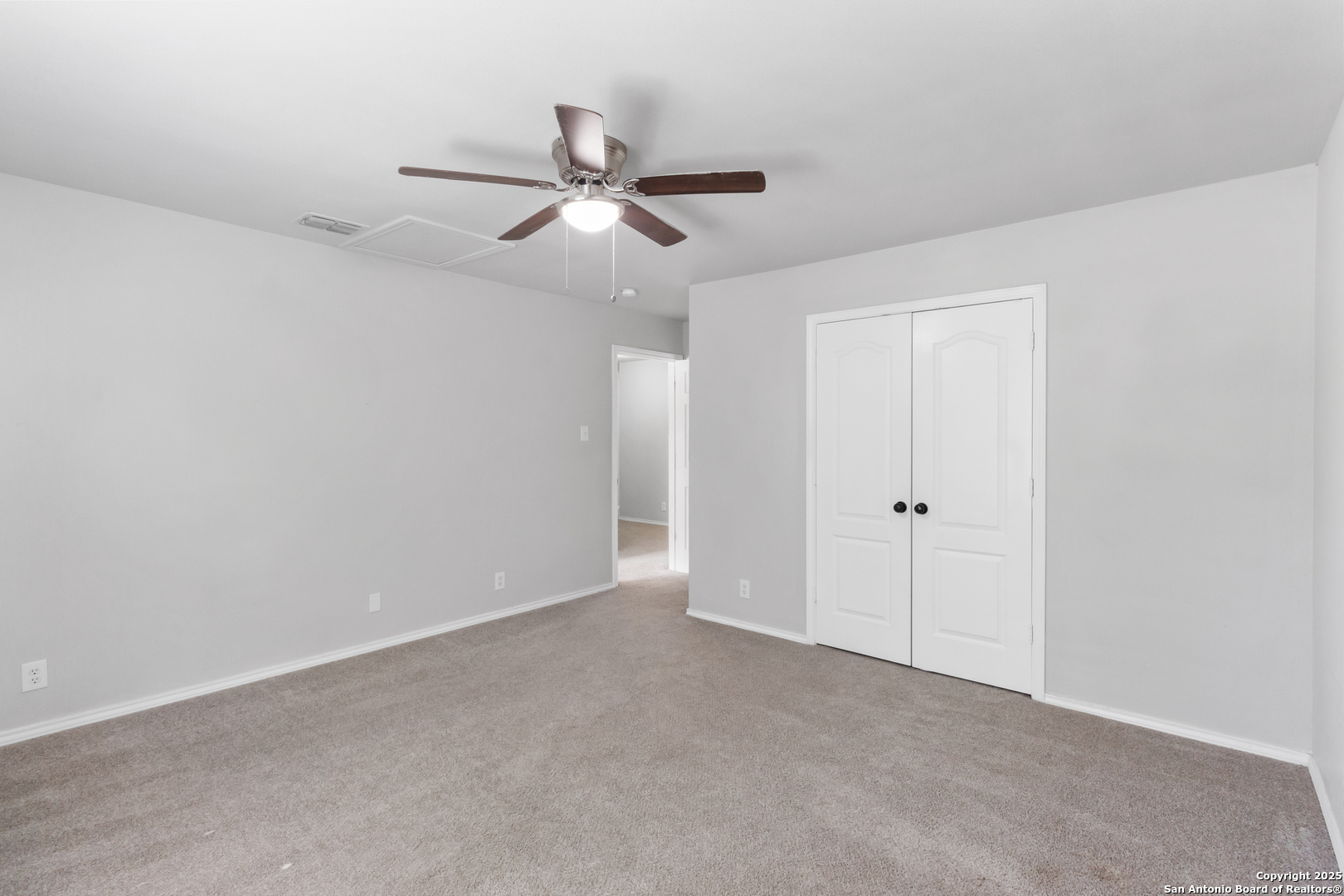 210 E Broadview San Antonio TX 78228