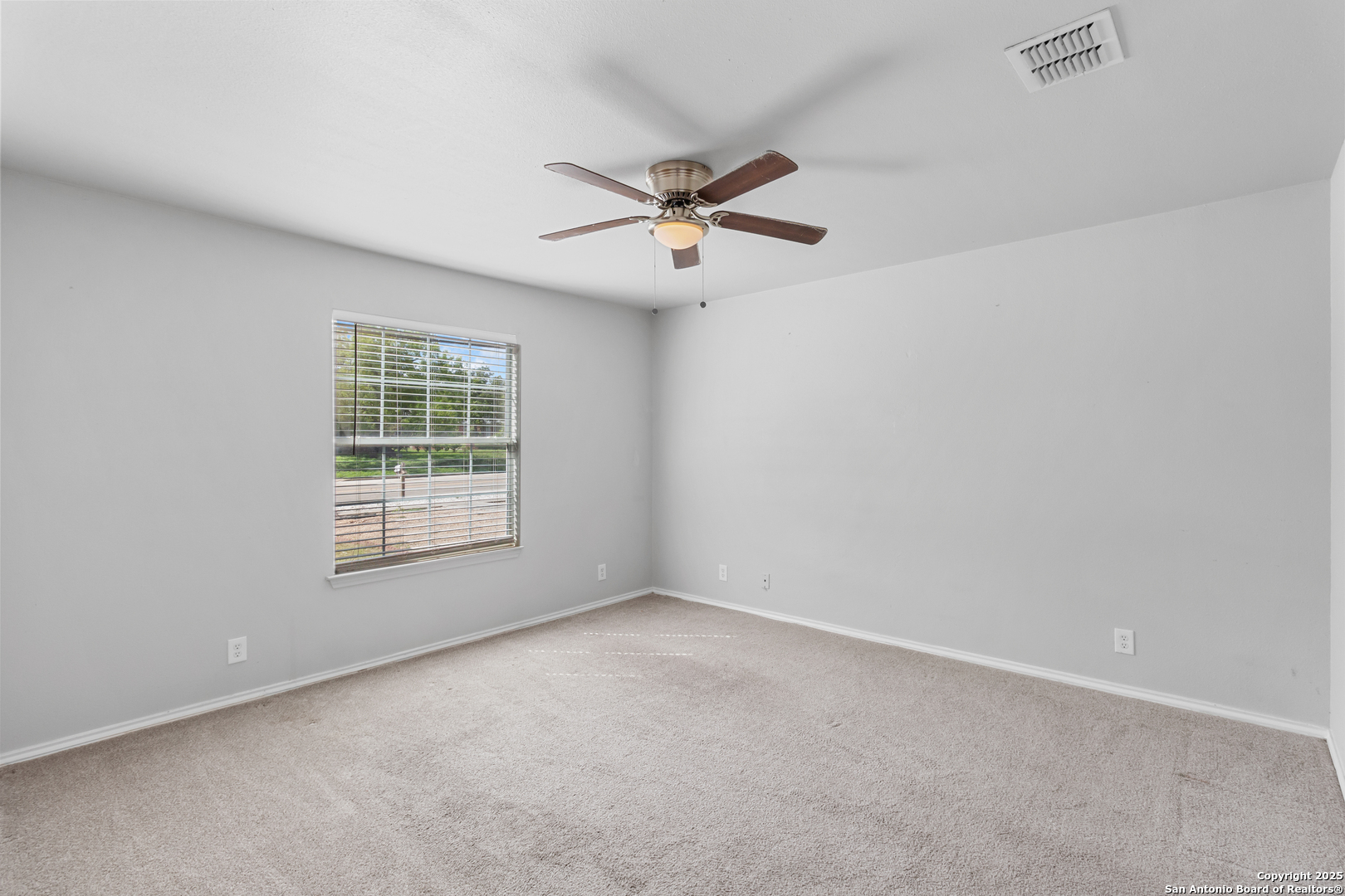 210 E Broadview San Antonio TX 78228