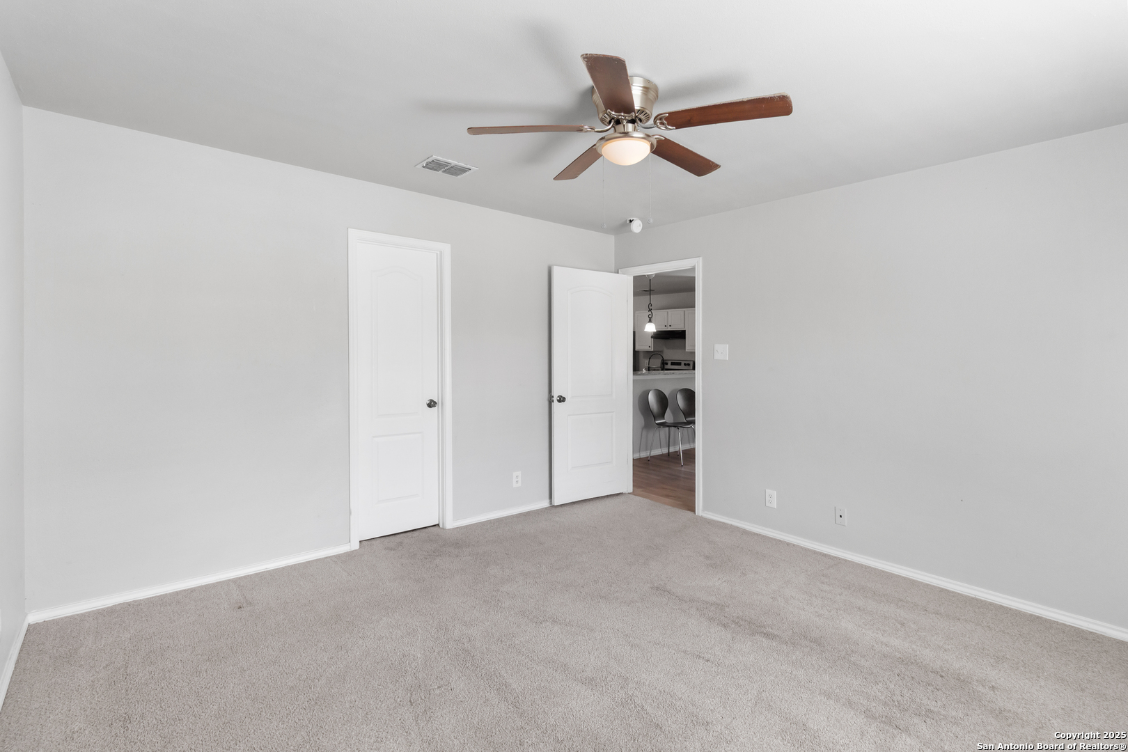 210 E Broadview San Antonio TX 78228