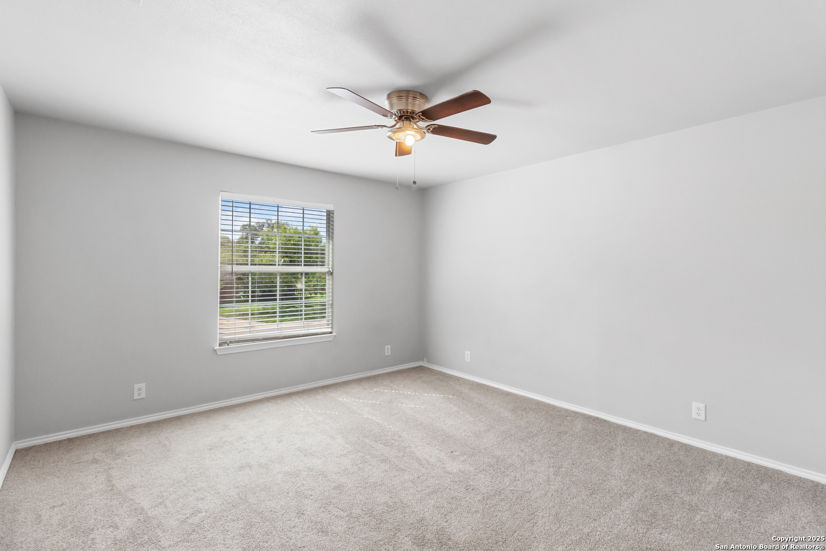 210 E Broadview San Antonio TX 78228