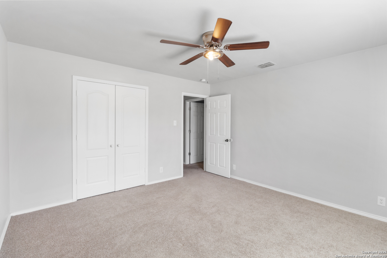 210 E Broadview San Antonio TX 78228