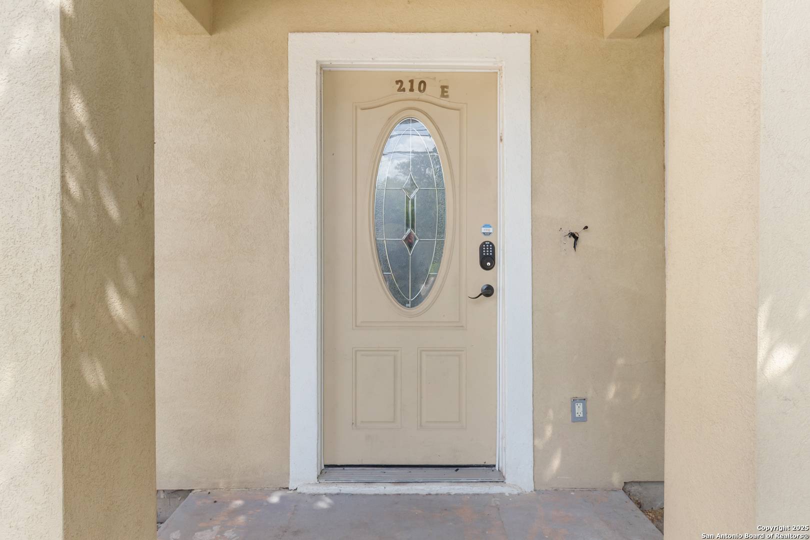 210 E Broadview San Antonio TX 78228
