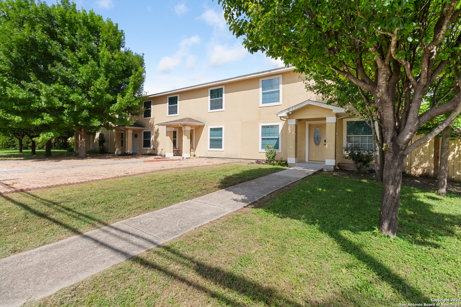 210 E Broadview San Antonio TX 78228
