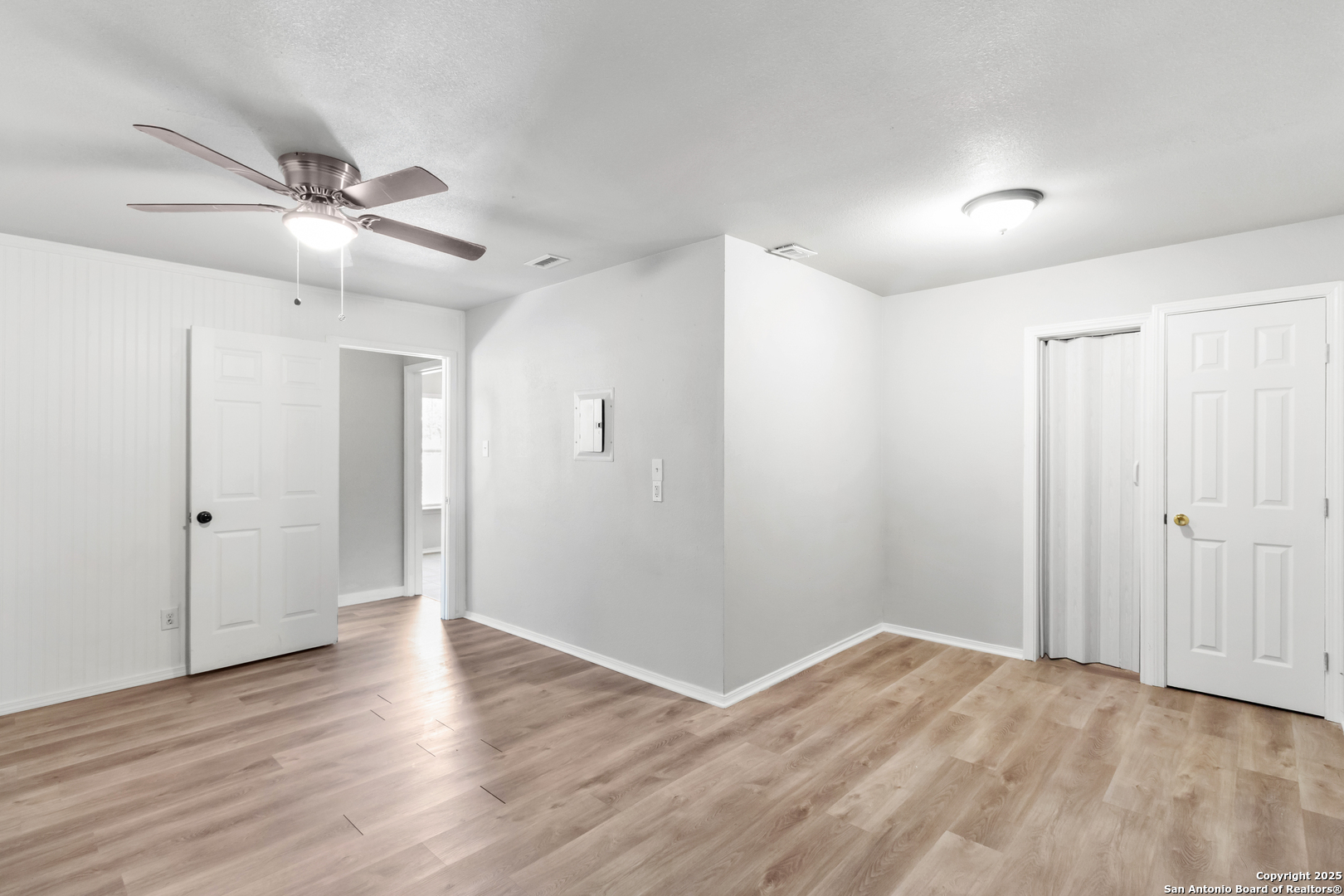 210 E Broadview San Antonio TX 78228