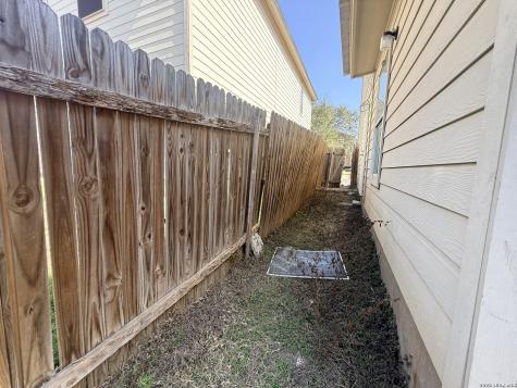 91 Booker Palm San Antonio TX 78239