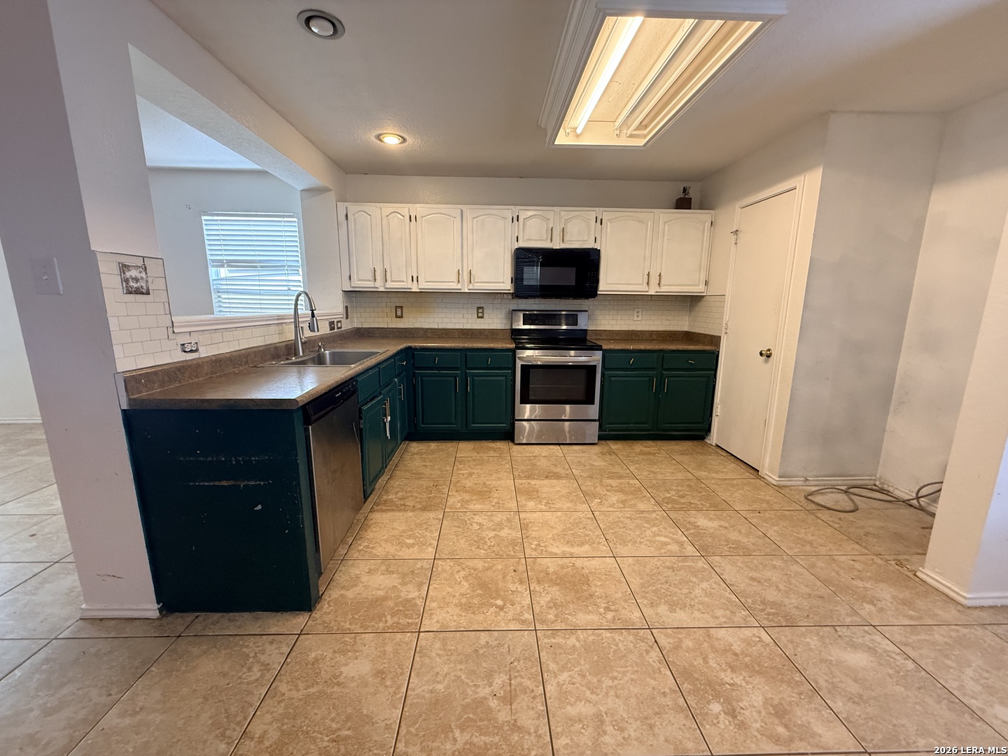 91 Booker Palm San Antonio TX 78239