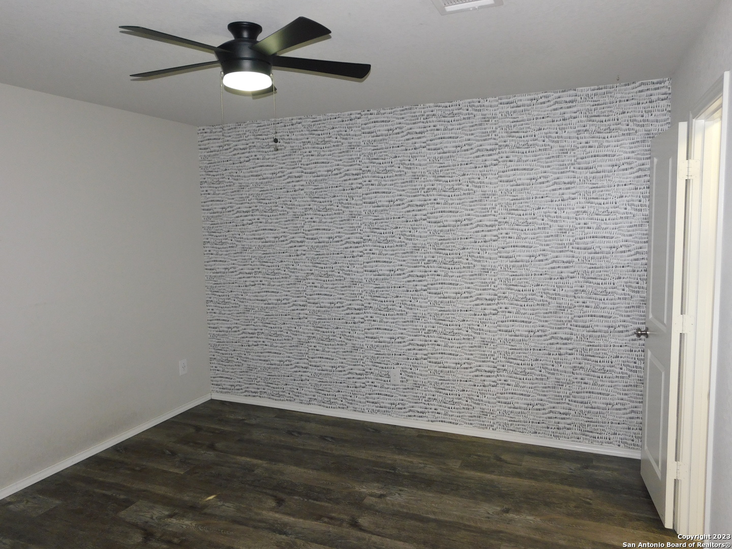 5927 Sunshine Summit Converse TX 78109