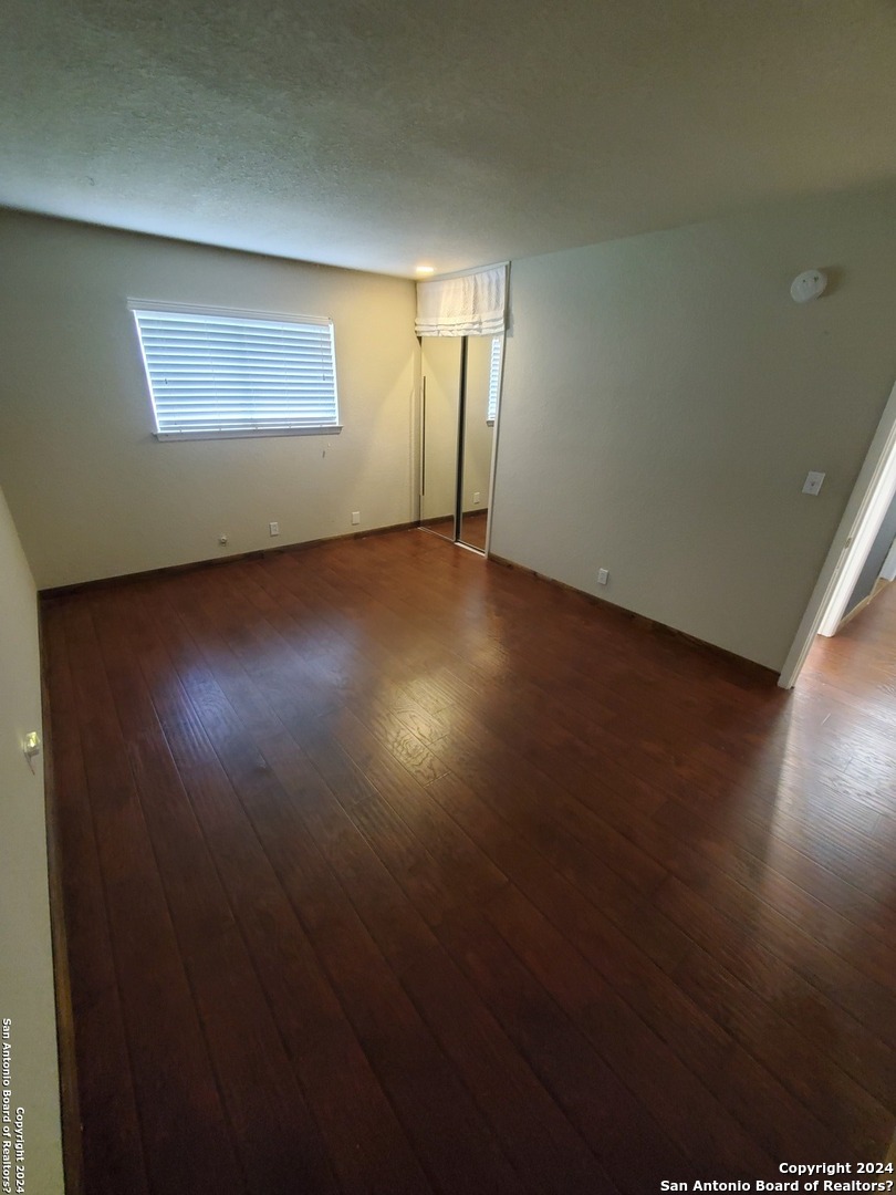 5295 Round Table Drive San Antonio TX 78218