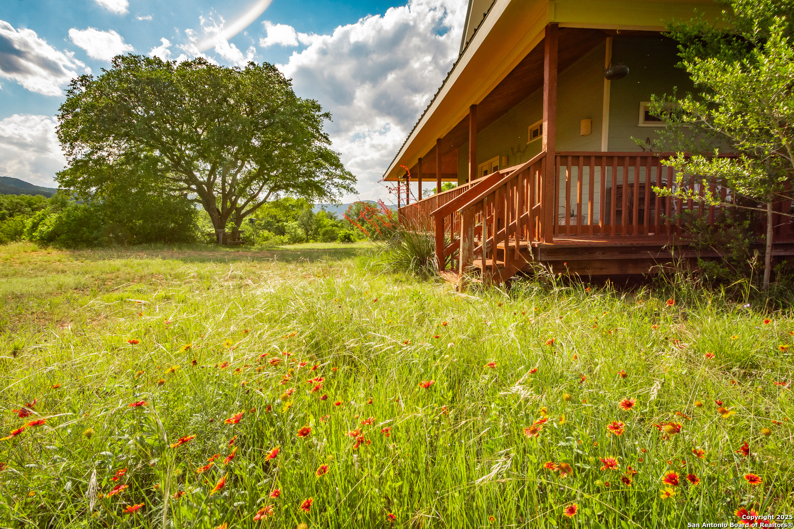 2925 County Road 361 Utopia TX 78884