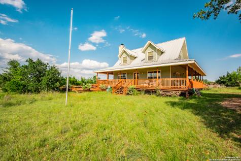 2925 County Road 361 Utopia TX 78884