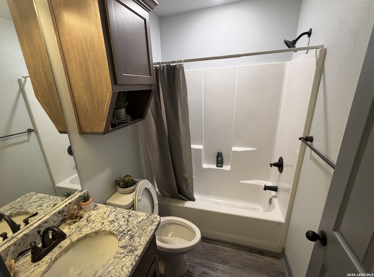 100 Lakeview Three Rivers TX 78071