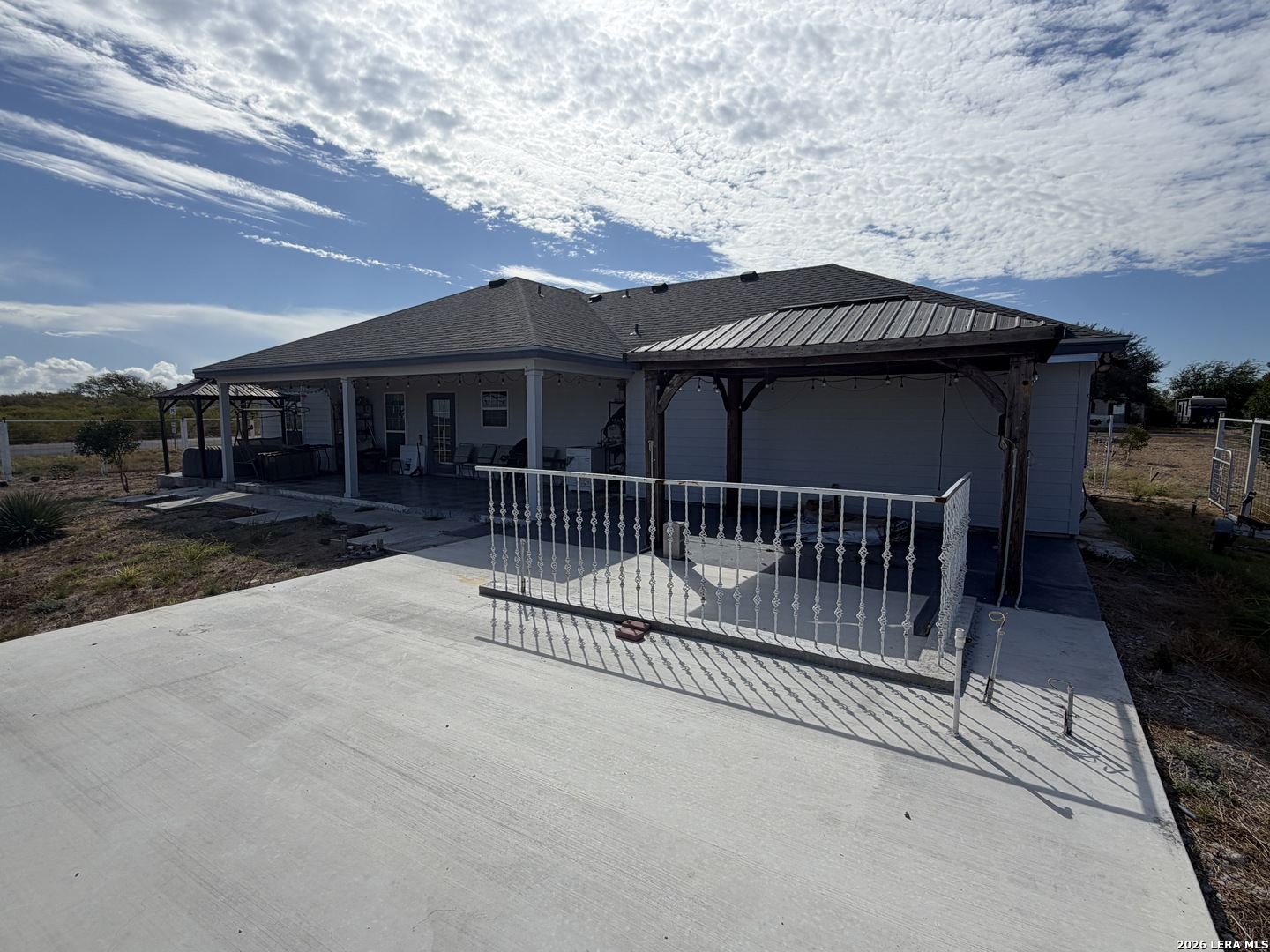 100 Lakeview Three Rivers TX 78071