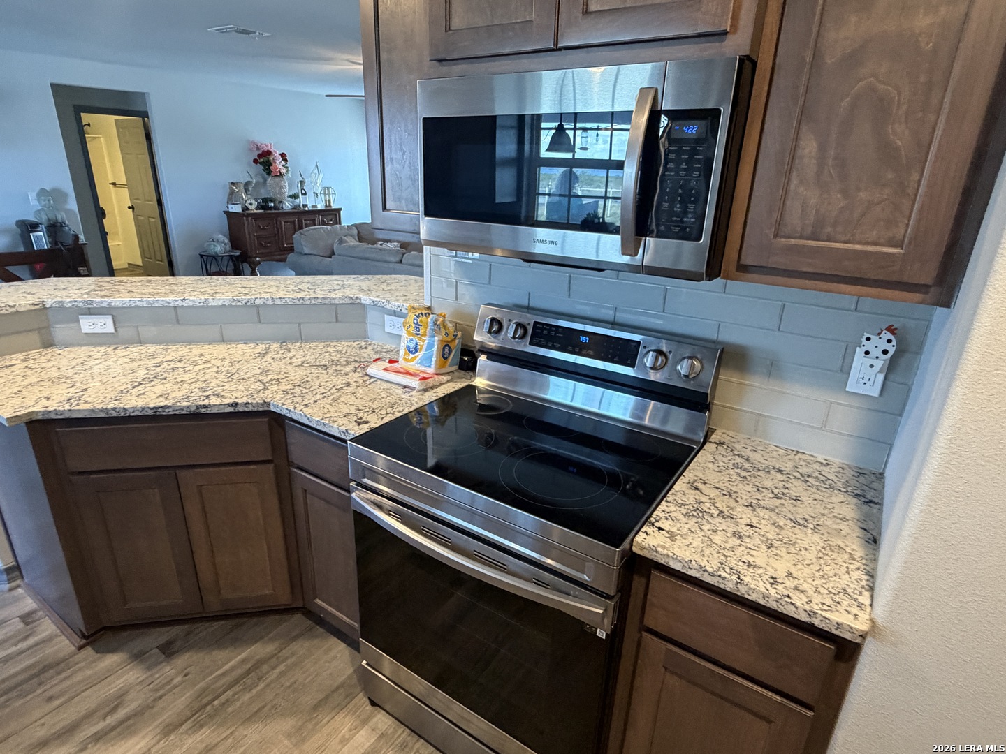 100 Lakeview Three Rivers TX 78071