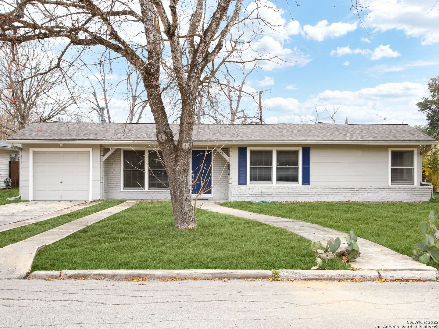 731 Robinhood Place San Antonio TX 78209