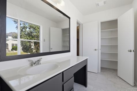 435 Territory Oak San Antonio TX 78253