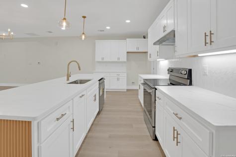 255 Venice San Antonio TX 78201