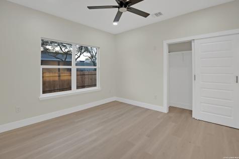 255 Venice San Antonio TX 78201