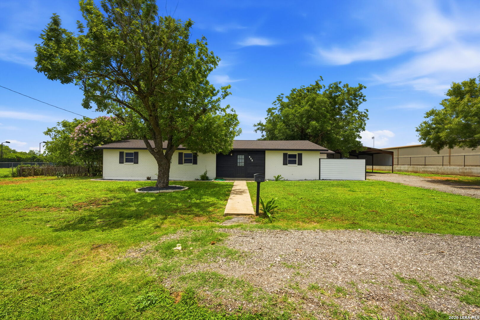 208 S State Highway 16 Jourdanton TX 78026