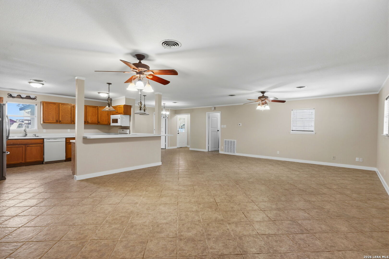 208 S State Highway 16 Jourdanton TX 78026
