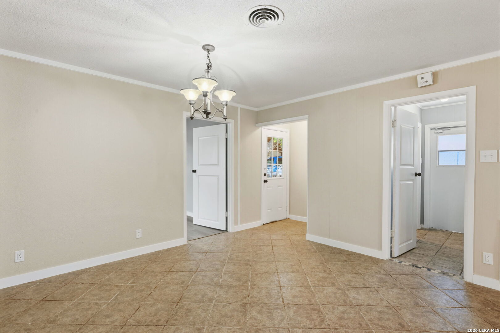 208 S State Highway 16 Jourdanton TX 78026