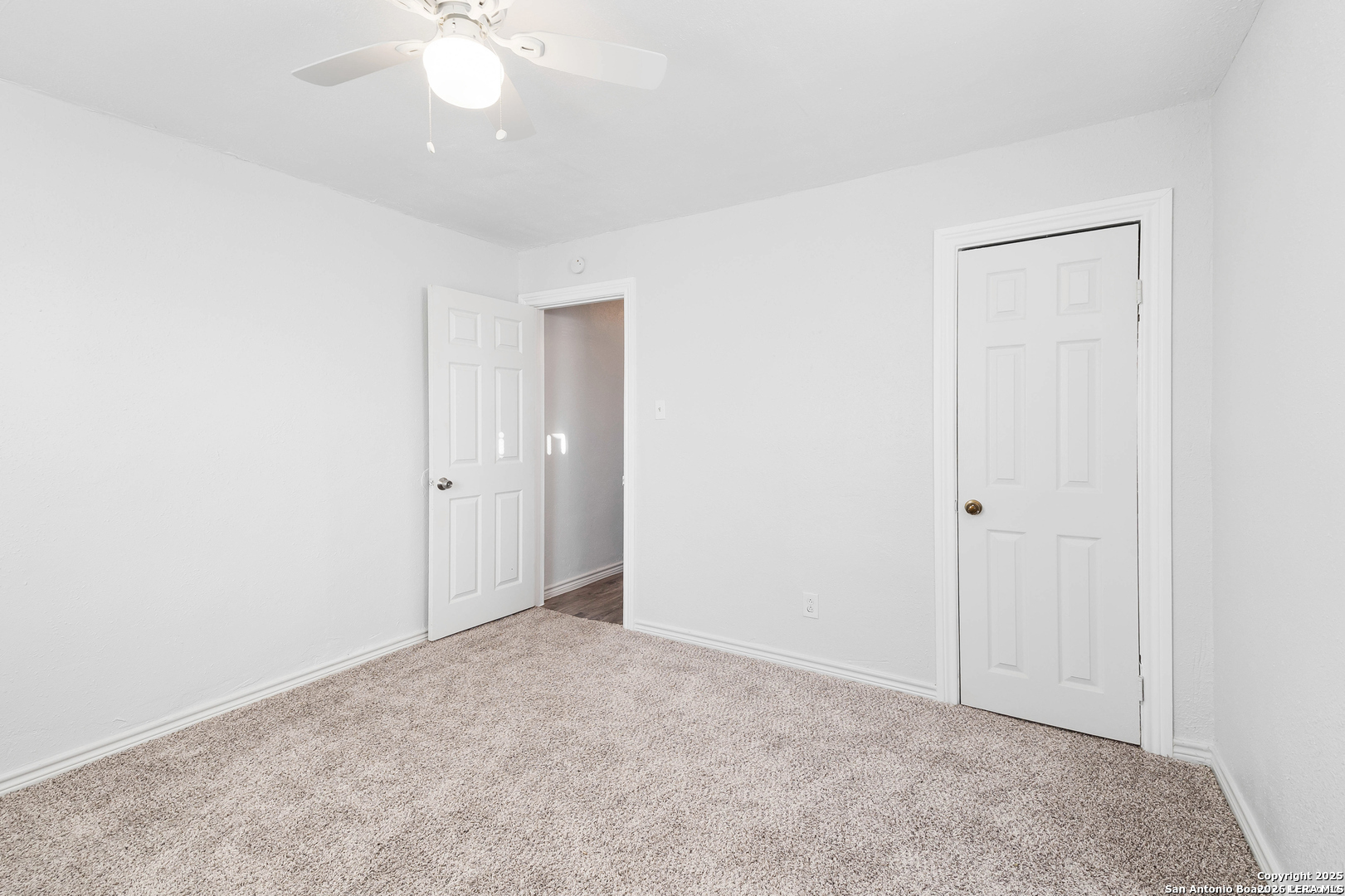 433 Azucena Street San Antonio TX 78237