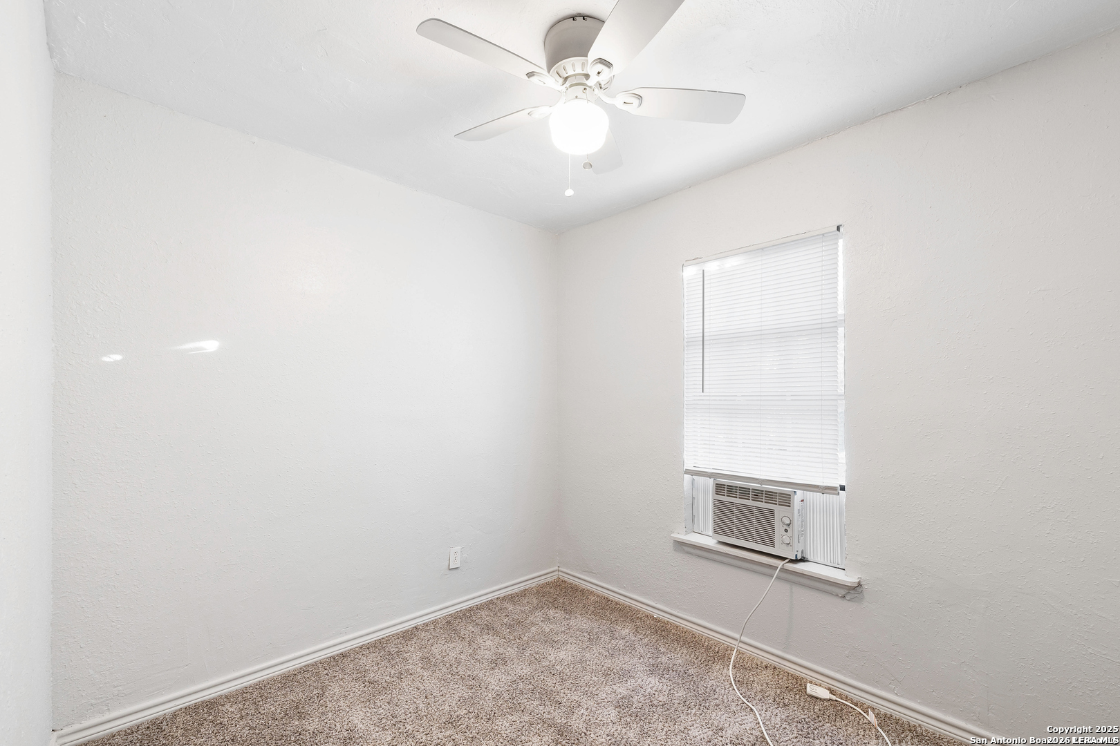 433 Azucena Street San Antonio TX 78237