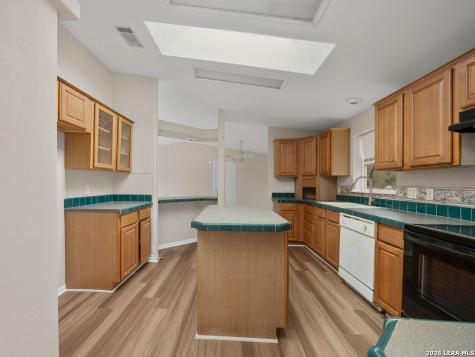 3938 Cannon Wood Elmendorf TX 78112