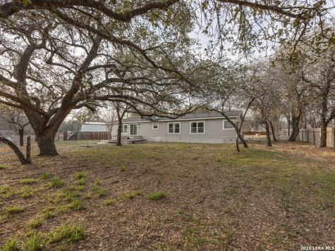 3938 Cannon Wood Elmendorf TX 78112