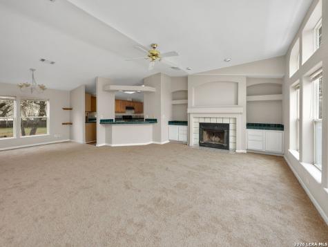 3938 Cannon Wood Elmendorf TX 78112