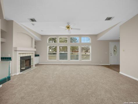 3938 Cannon Wood Elmendorf TX 78112