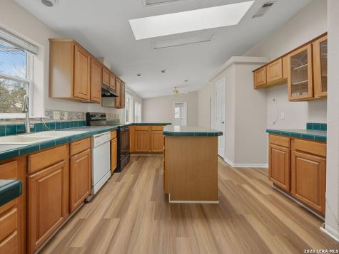 3938 Cannon Wood Elmendorf TX 78112