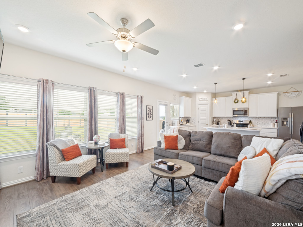 1744 Kneupper Farm New Braunfels TX 78132