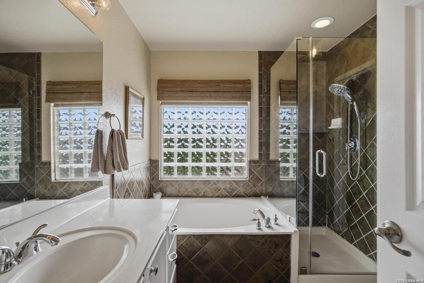 6702 Biscay Harbor San Antonio TX 78249