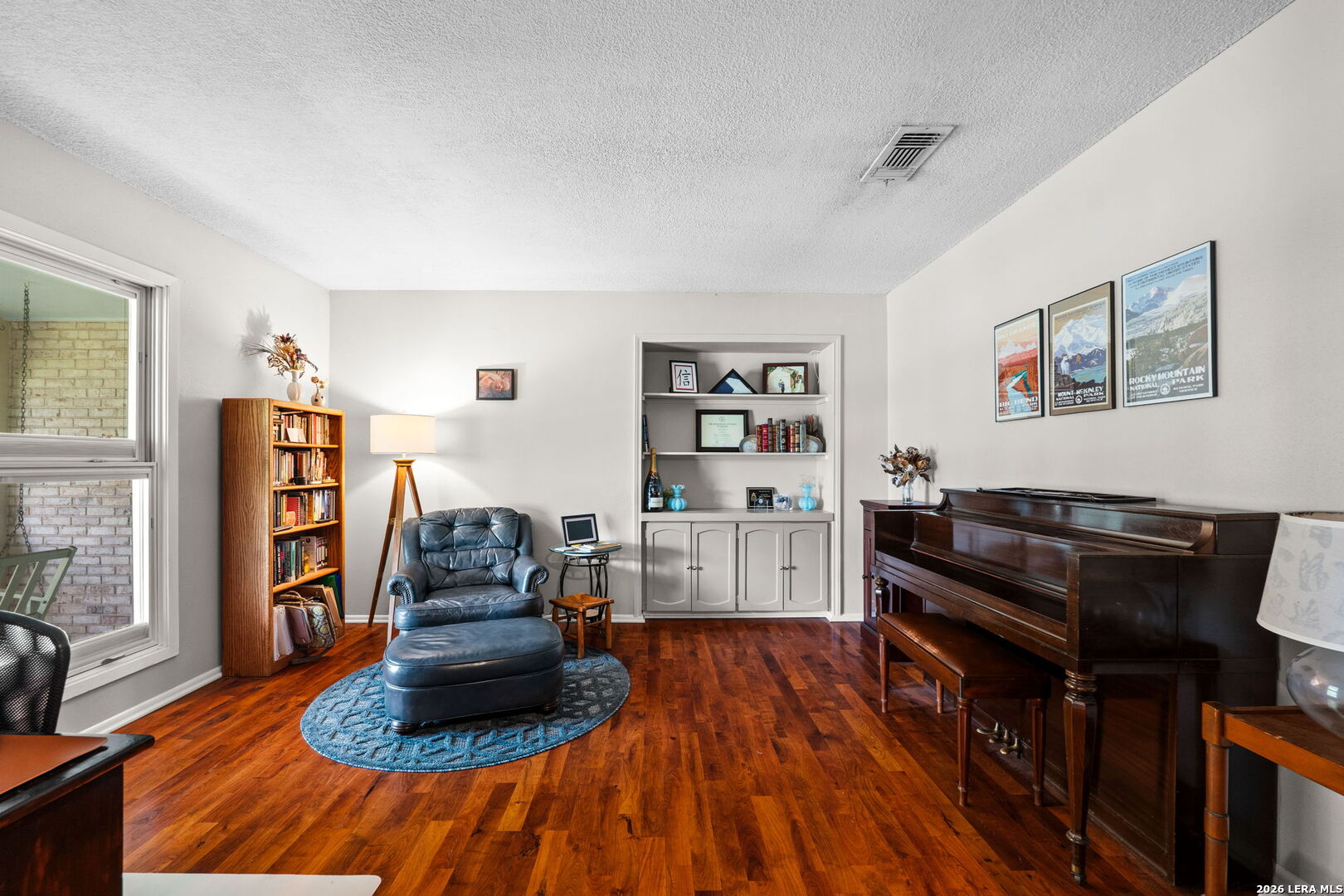 112 Grand Oak Hollywood Park TX 78232