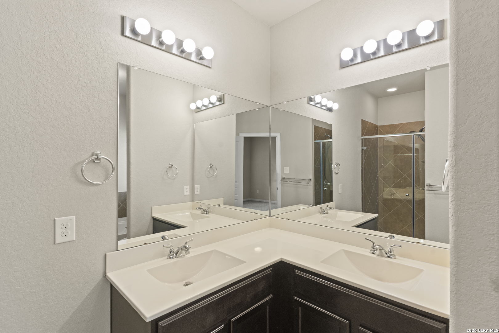 11530 Verdis Valley San Antonio TX 78245